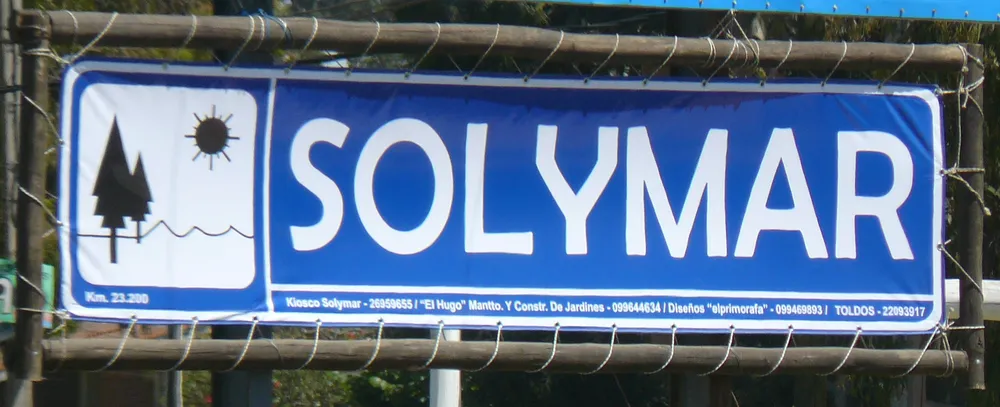 Cartel de bienvenida a Solymar, una de las localidades que forman Ciudad de la Costa, Canelones