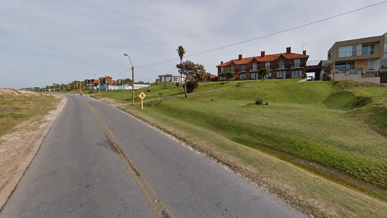 Rambla Alfredo Zitarrosa en Las Toscas, Canelones
